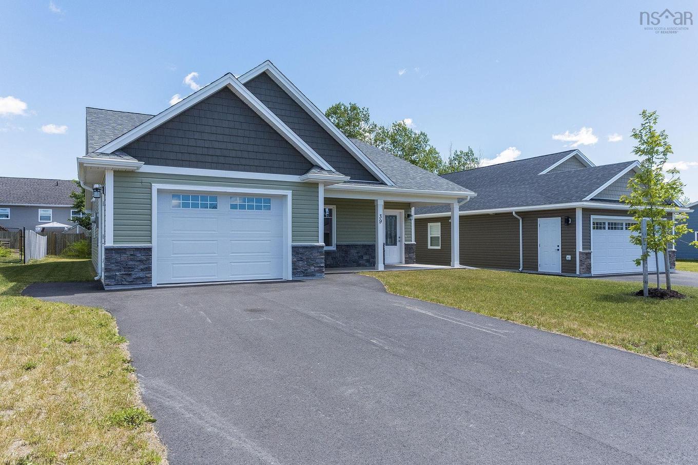 39 Covey Drive, North Kentville, NS - Outdoor With Facade