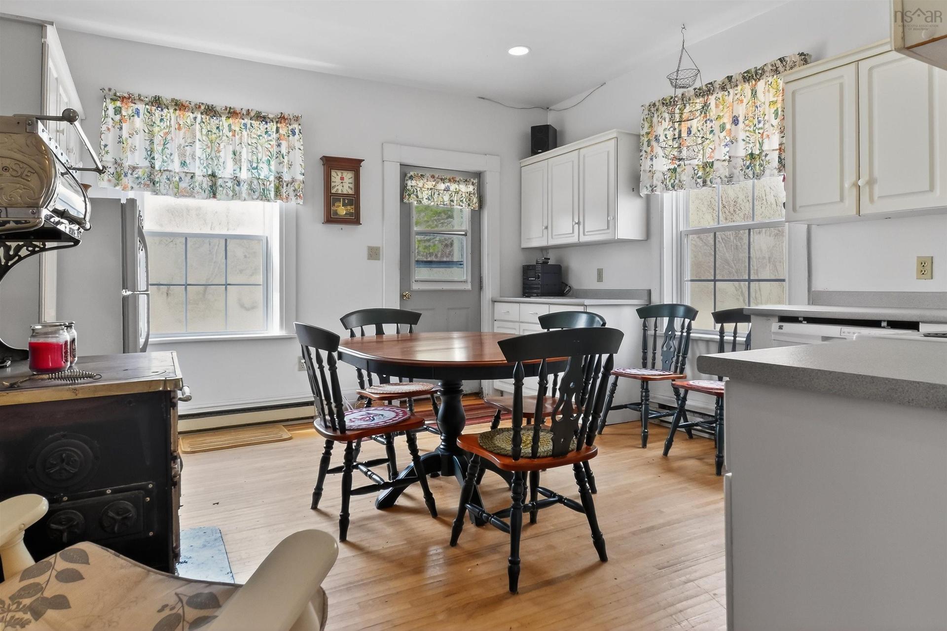 2145 Marble Mountain Rd, West Bay, NS - Indoor Photo Showing Dining Room
