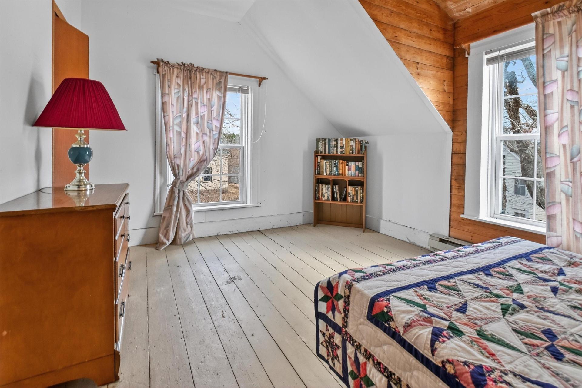 2145 Marble Mountain Rd, West Bay, NS - Indoor
