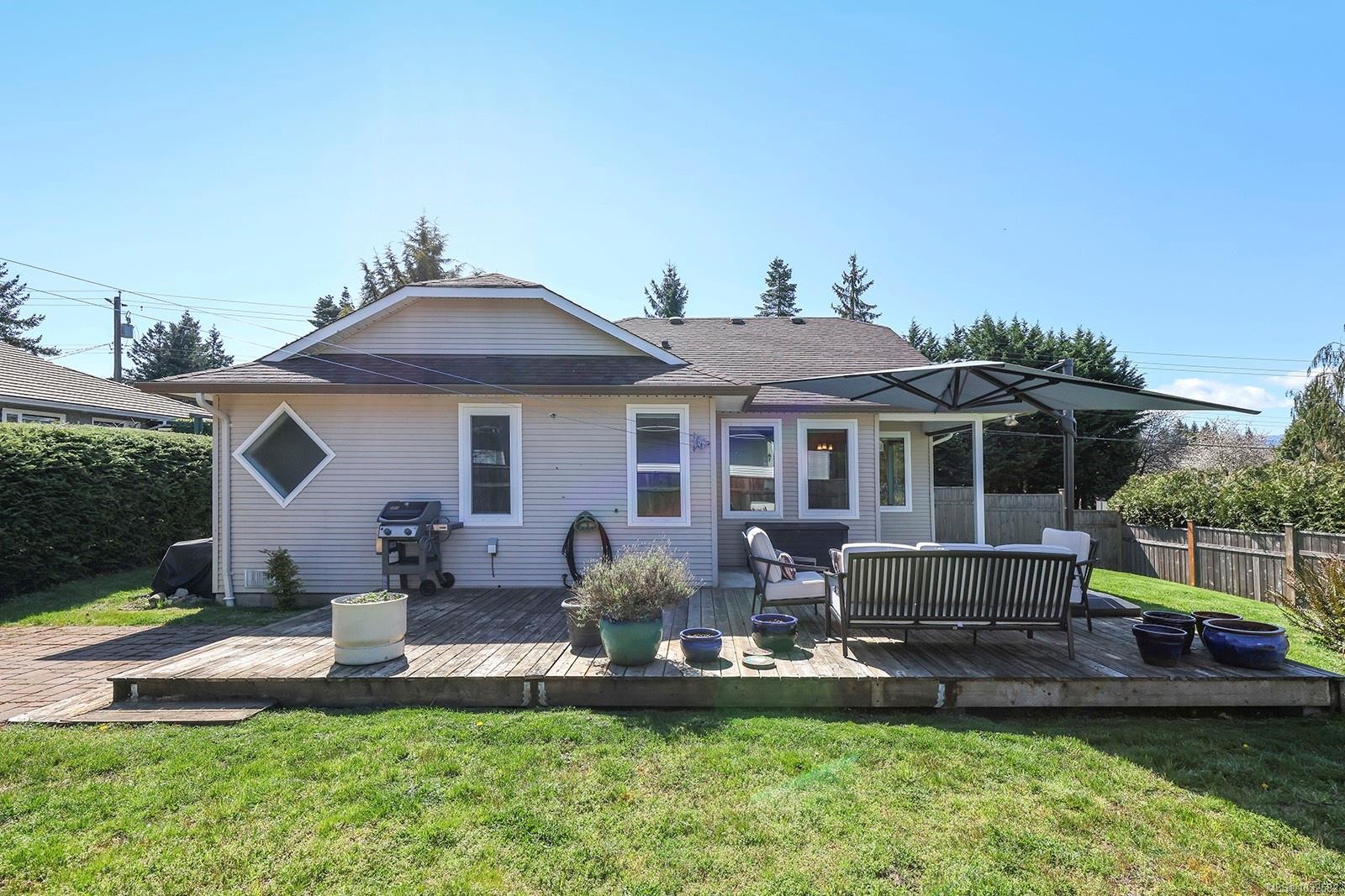 1622 Guthrie Rd, Comox, BC