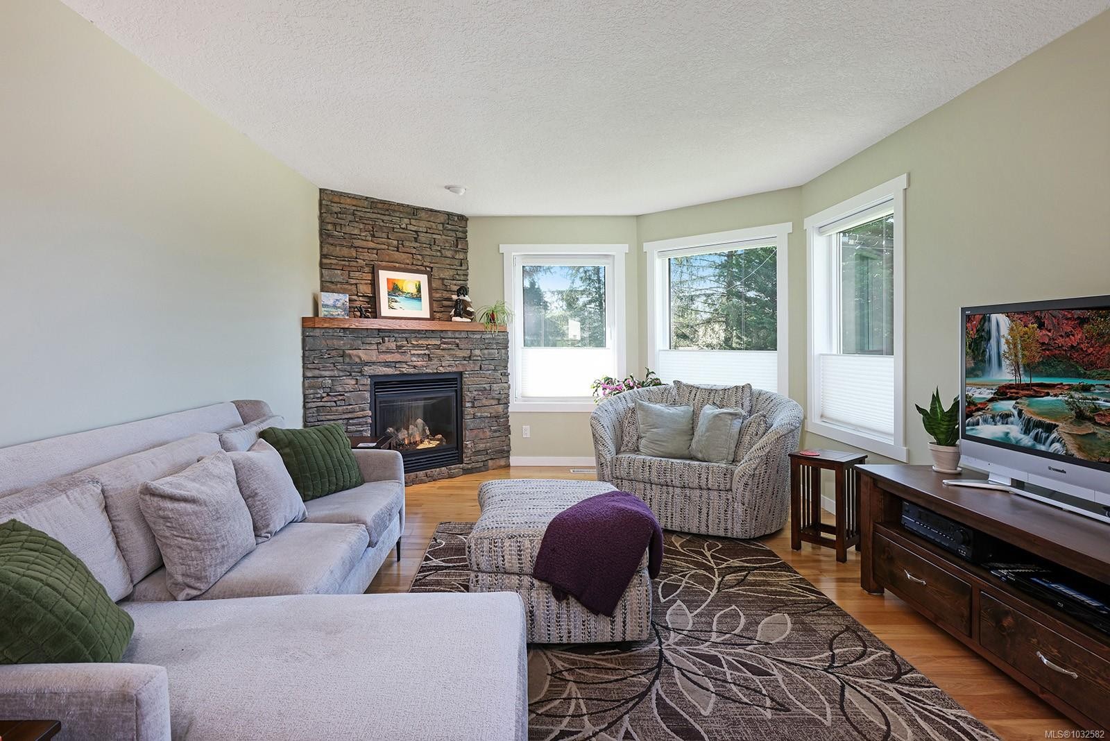1622 Guthrie Rd, Comox, BC
