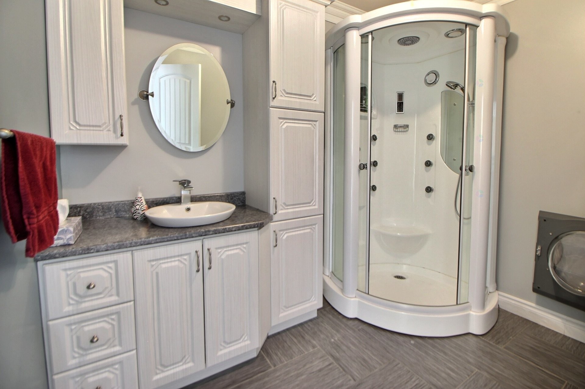 Bathroom - 522 4E Avenue E., Amos, QC - Indoor Photo Showing Bathroom