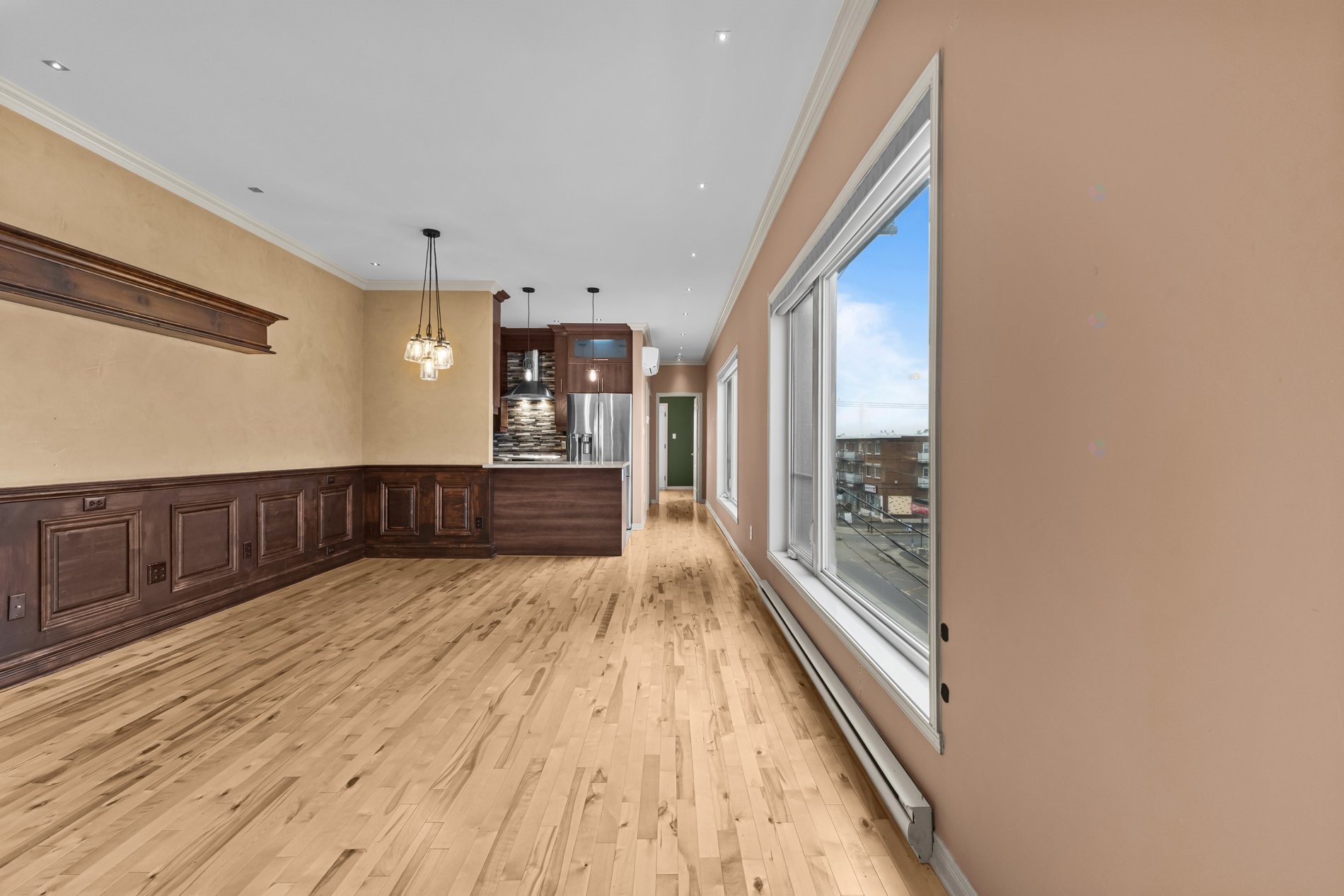 Salon - 3-7660 18E Avenue, Montréal (Villeray/Saint-Michel/Parc-Extension), QC - Indoor Photo Showing Other Room