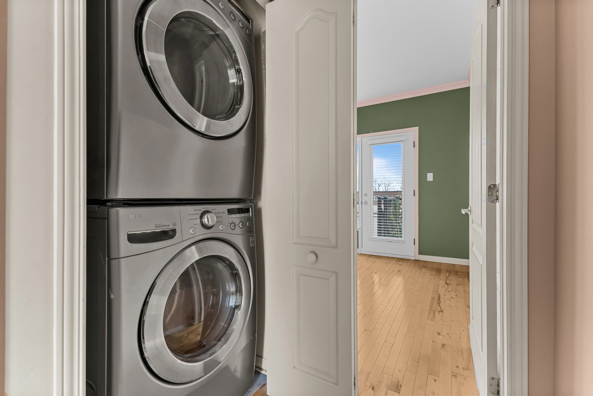Salle de lavage - 3-7660 18E Avenue, Montréal (Villeray/Saint-Michel/Parc-Extension), QC - Indoor Photo Showing Laundry Room