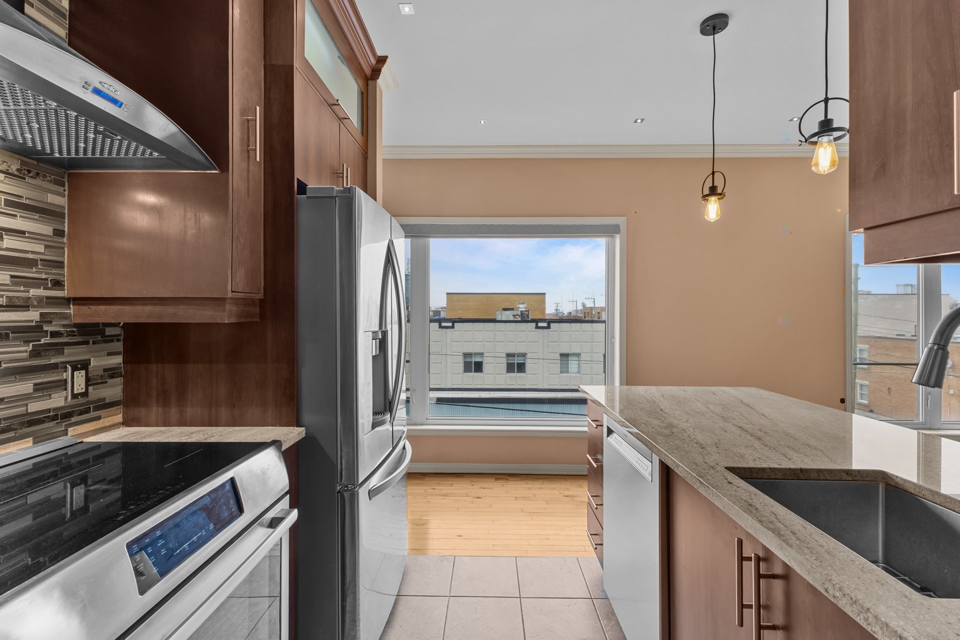 Cuisine - 3-7660 18E Avenue, Montréal (Villeray/Saint-Michel/Parc-Extension), QC - Indoor Photo Showing Kitchen
