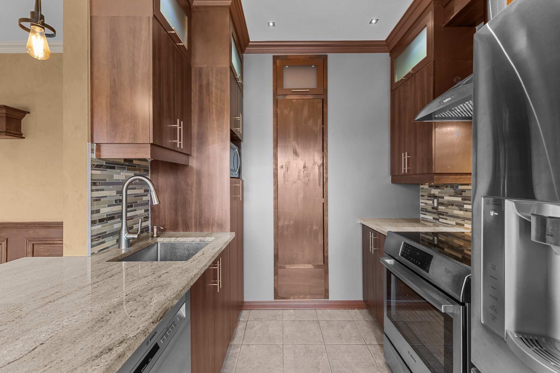 Cuisine - 3-7660 18E Avenue, Montréal (Villeray/Saint-Michel/Parc-Extension), QC - Indoor Photo Showing Kitchen With Upgraded Kitchen