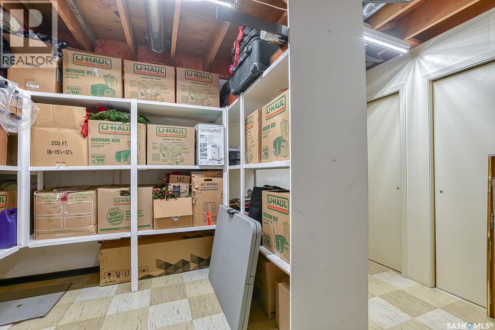 2102 Truesdale Drive E, Regina, SK - Indoor