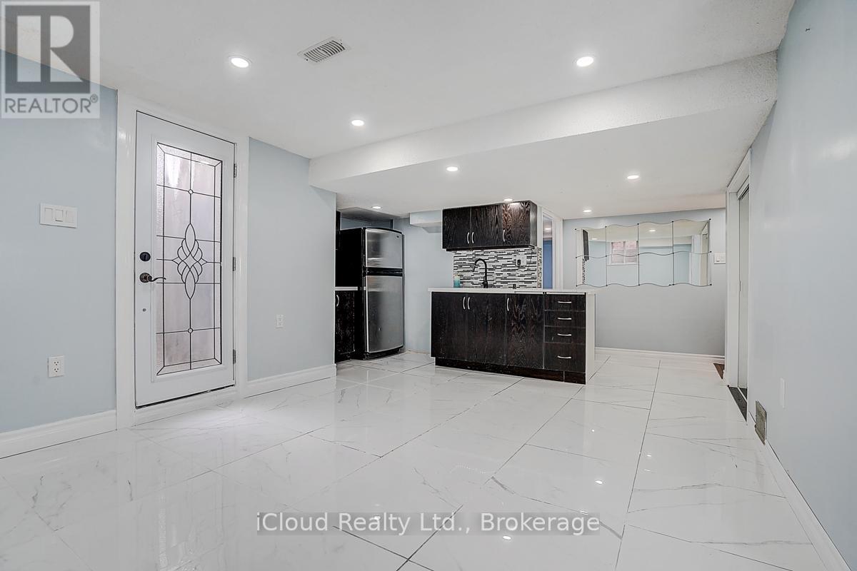 1114 Maple Gate Road, Pickering, ON -