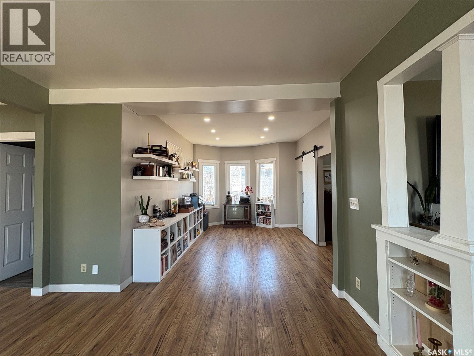 112 1St Avenue, Vibank, SK - Indoor Photo Showing Other Room