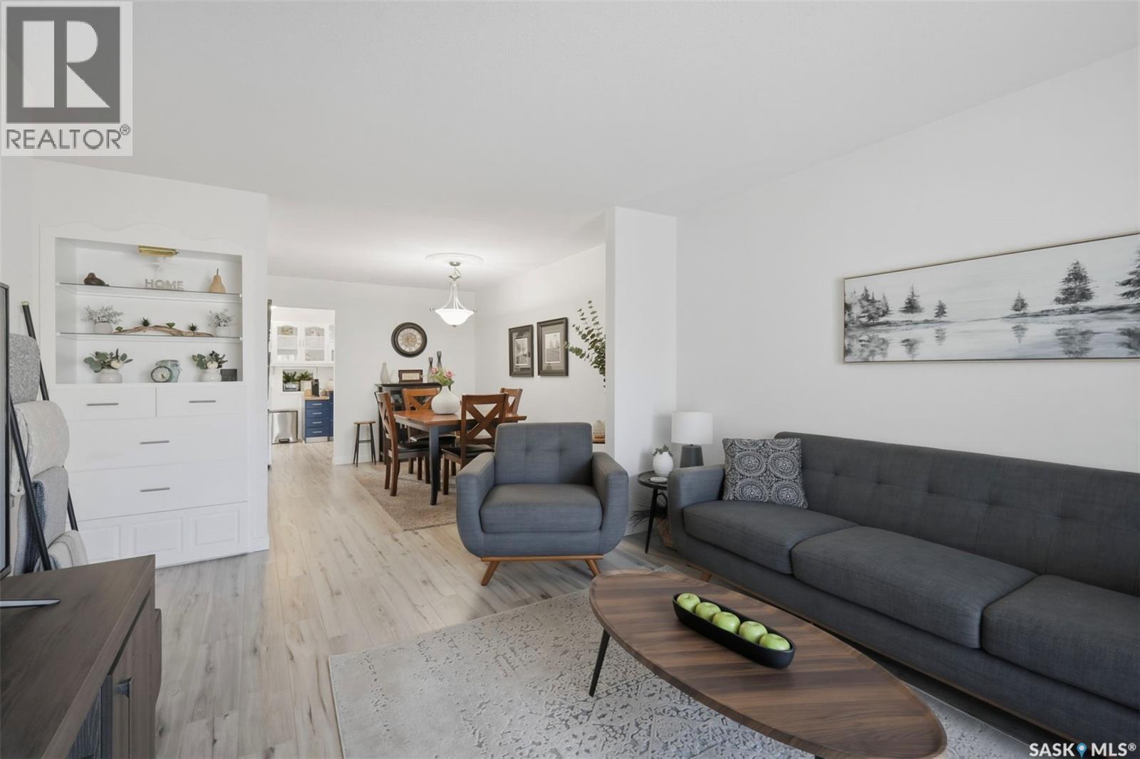 6 80 Berini Drive, Saskatoon, SK - Indoor Photo Showing Living Room