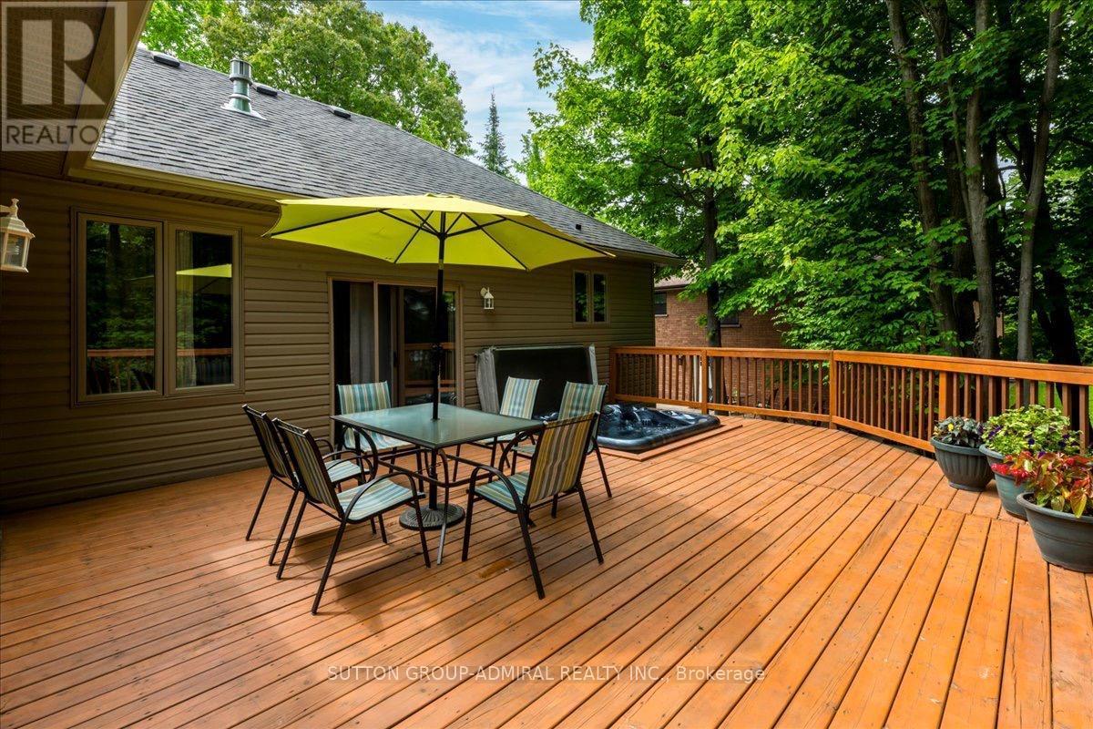79 Forest Circle, Tiny, ON - Outdoor With Deck Patio Veranda With Exterior