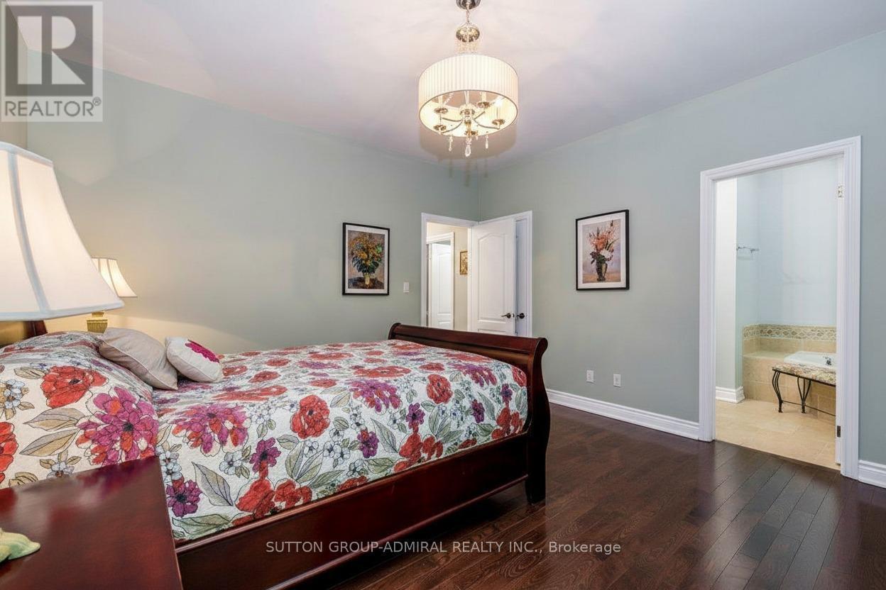 79 Forest Circle, Tiny, ON - Indoor Photo Showing Bedroom