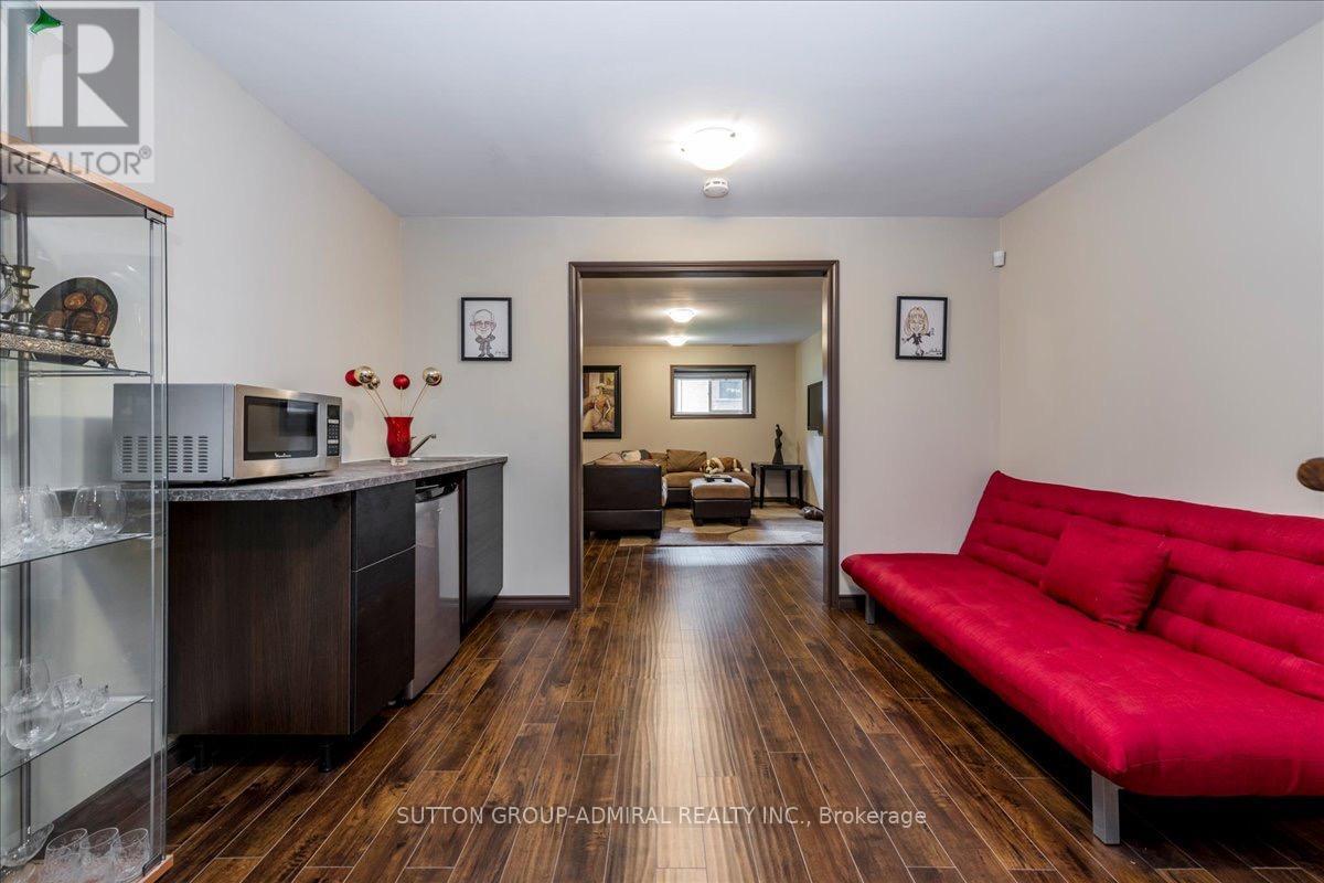 79 Forest Circle, Tiny, ON - Indoor