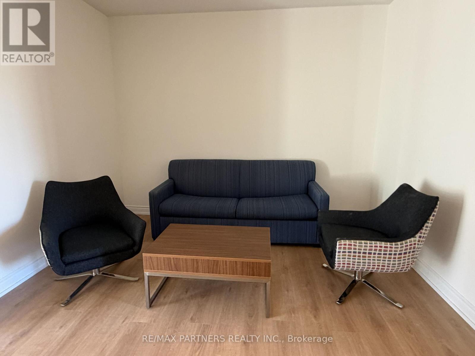 29 Robert Osprey Drive, Markham, ON - Indoor Photo Showing Living Room