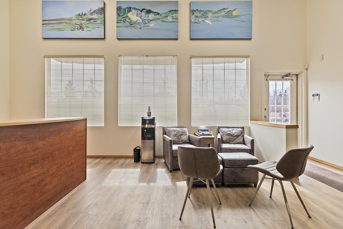 16514 100 Ave, Edmonton, AB