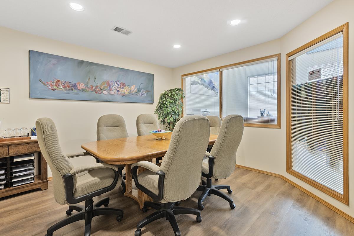 16514 100 Ave, Edmonton, AB