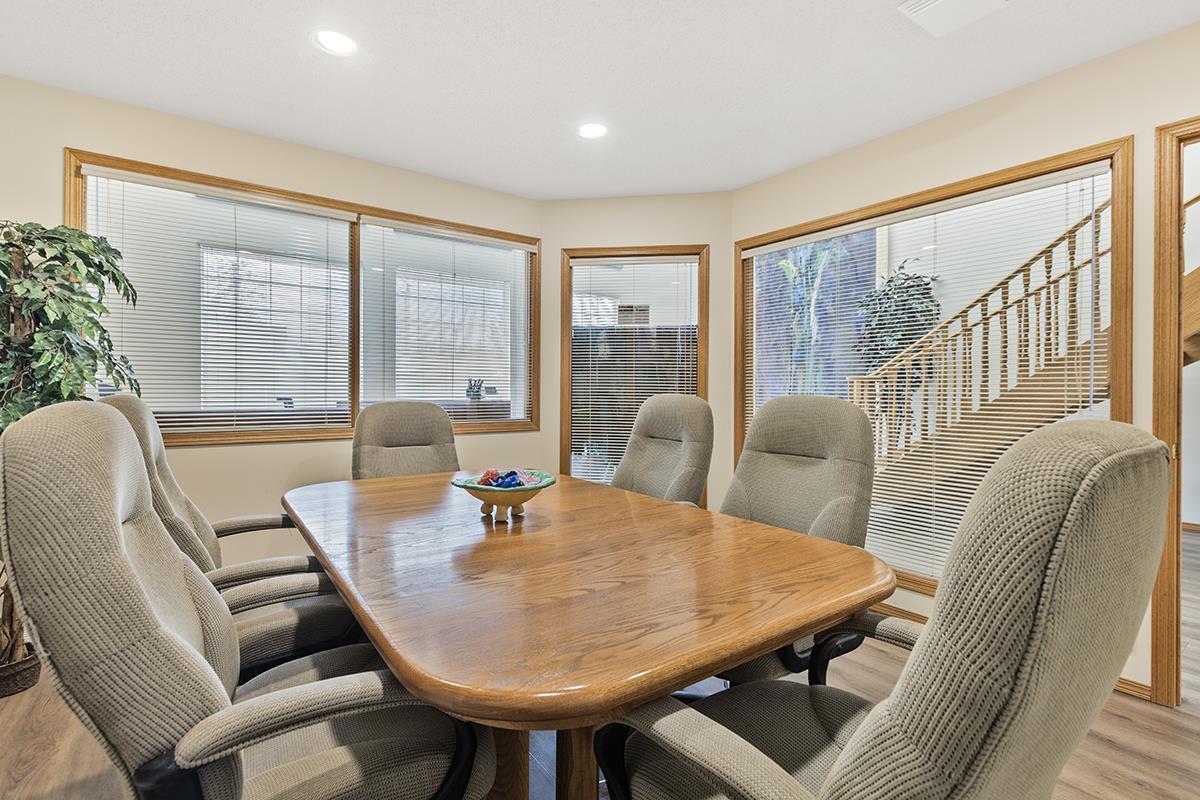 16514 100 Ave, Edmonton, AB