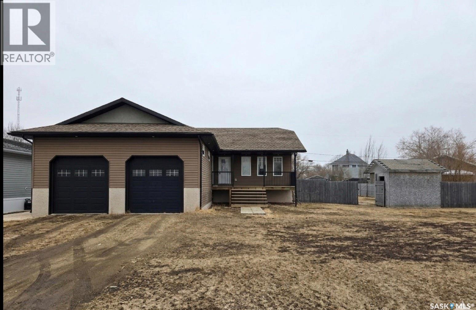 214 5Th Street, Milestone, SK - Outdoor