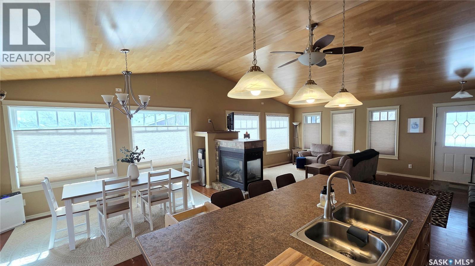 214 5Th Street, Milestone, SK - Indoor Photo Showing Dining Room