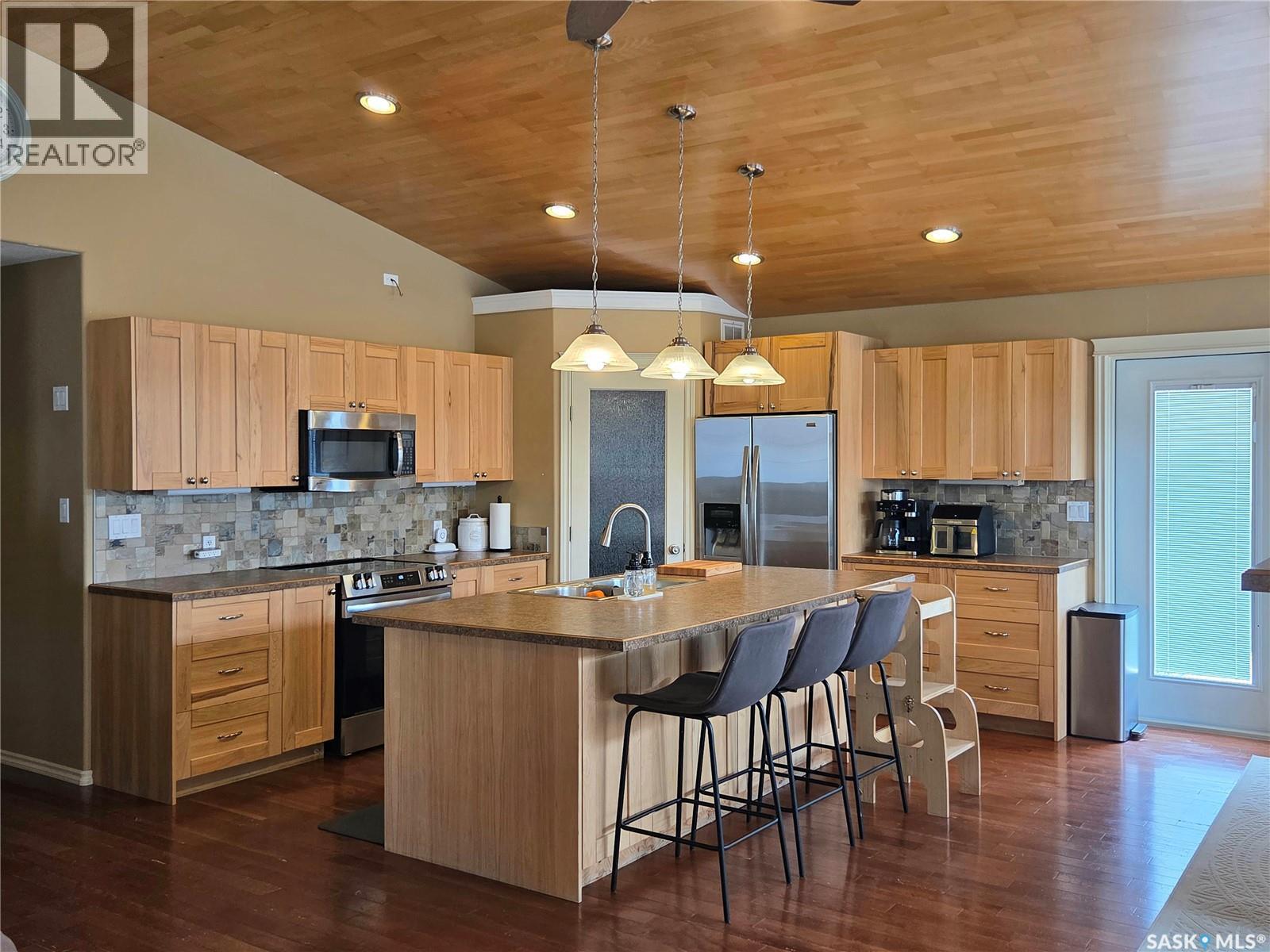 214 5Th Street, Milestone, SK - Indoor Photo Showing Kitchen