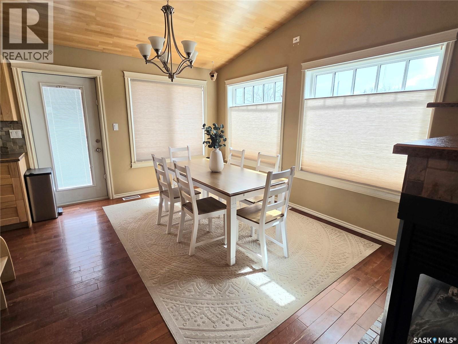 214 5Th Street, Milestone, SK - Indoor Photo Showing Dining Room