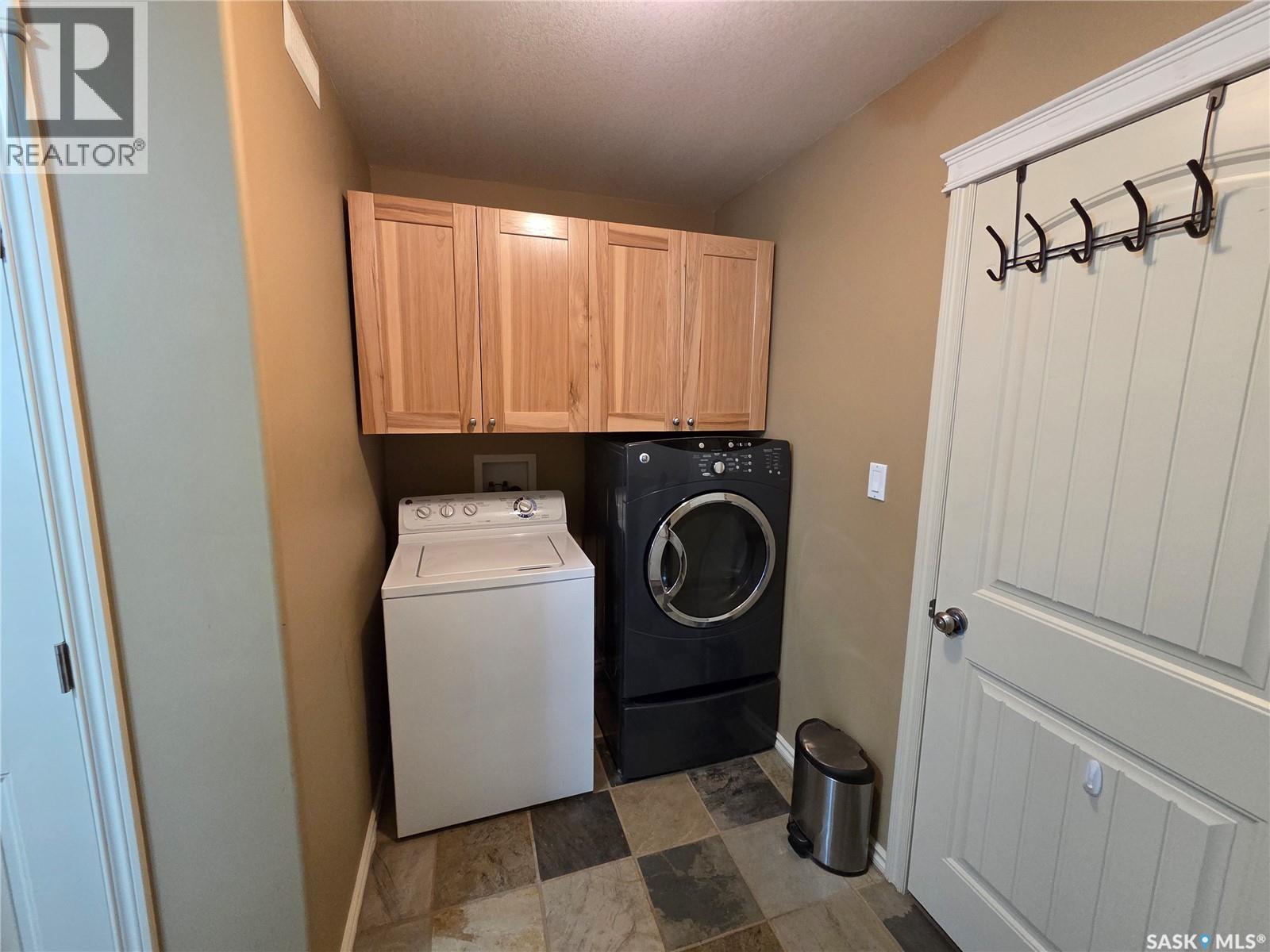 214 5Th Street, Milestone, SK - Indoor Photo Showing Laundry Room