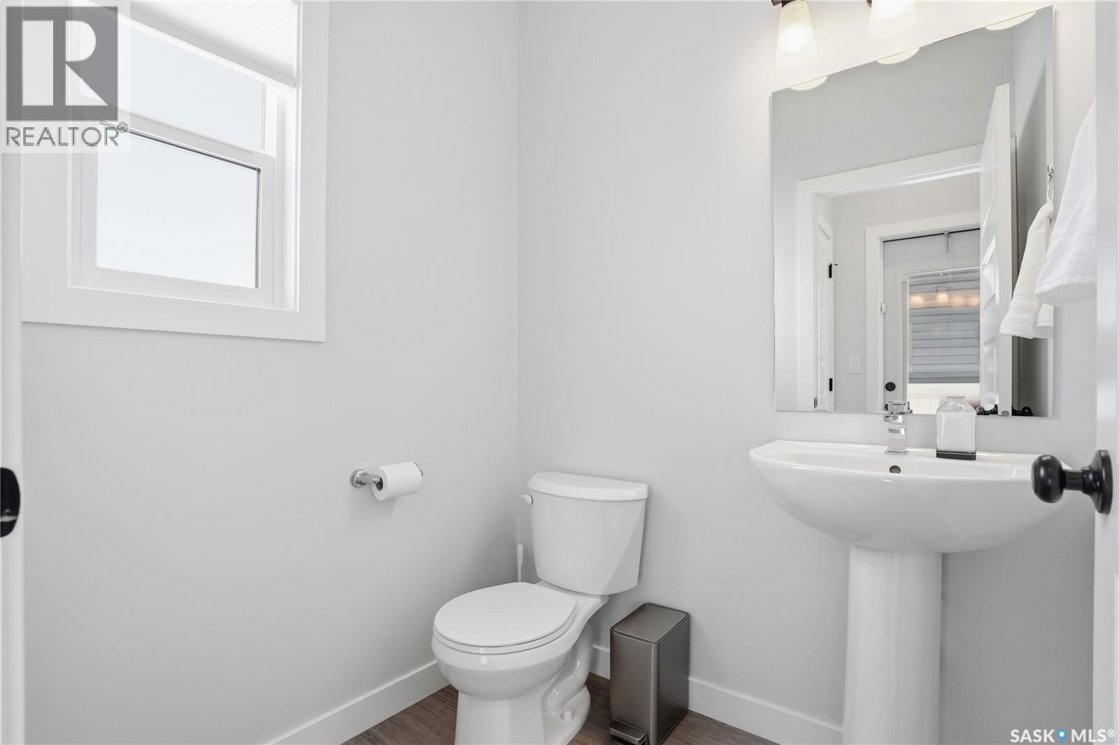 1047 Brighton Gate, Saskatoon, SK - Indoor Photo Showing Bathroom