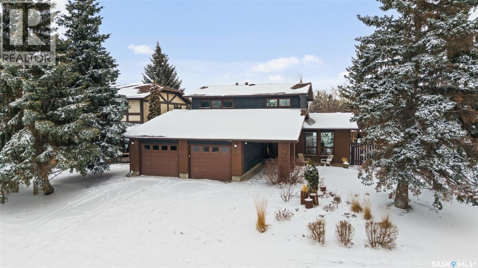 2002 Braun Bay E, Regina, SK - Outdoor