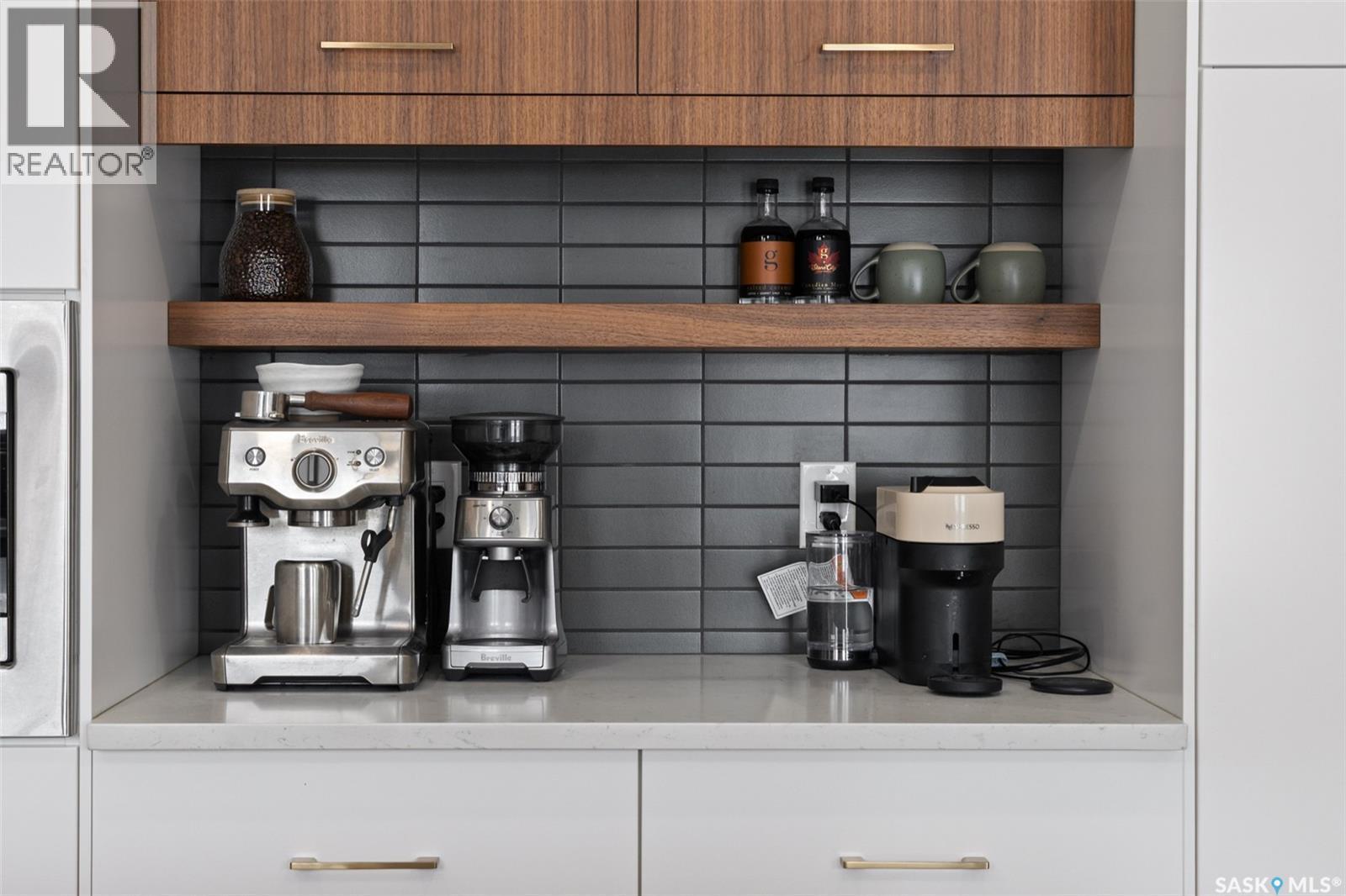 2002 Braun Bay E, Regina, SK - Indoor Photo Showing Kitchen