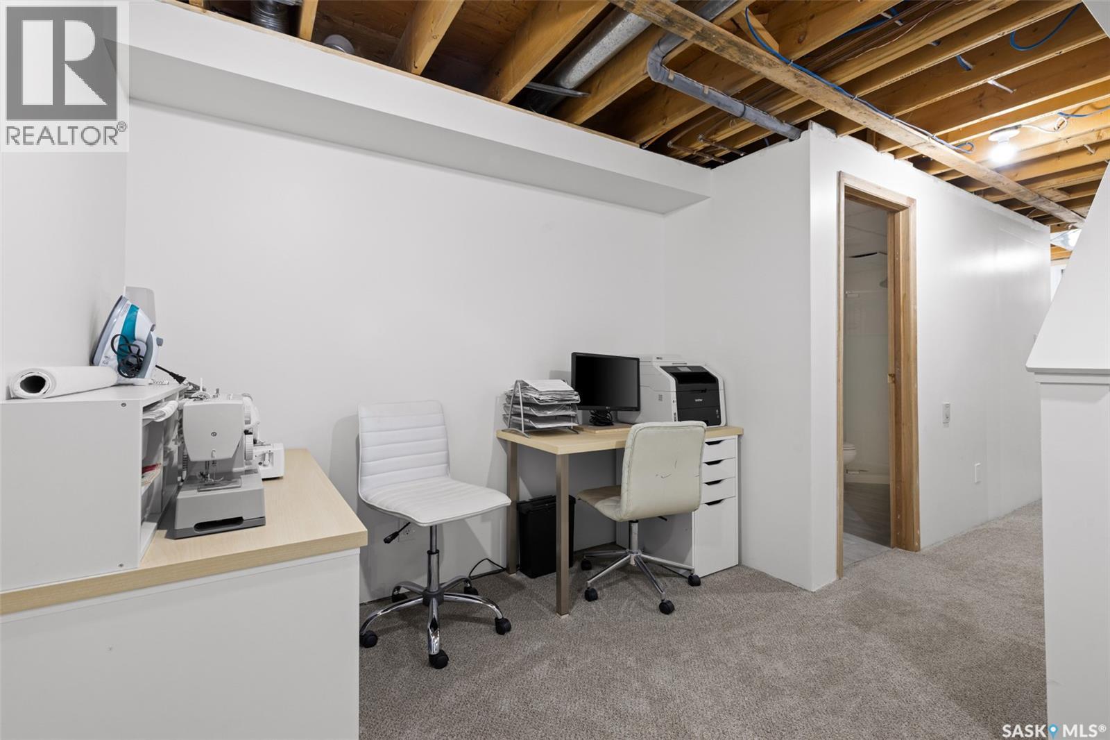 2002 Braun Bay E, Regina, SK - Indoor