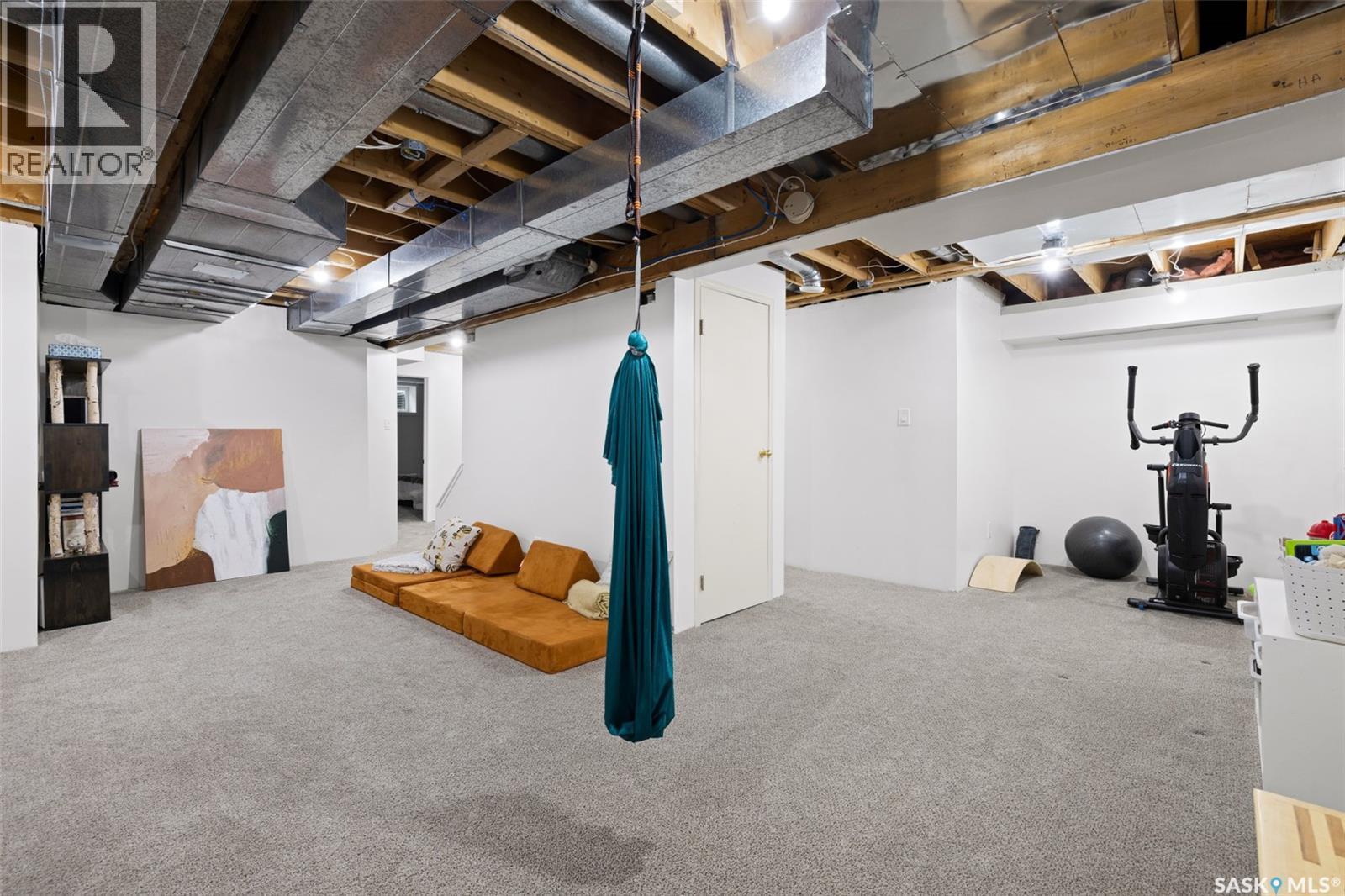 2002 Braun Bay E, Regina, SK - Indoor Photo Showing Basement