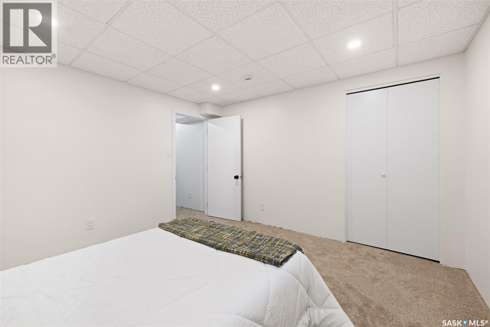 2002 Braun Bay E, Regina, SK - Indoor Photo Showing Bedroom