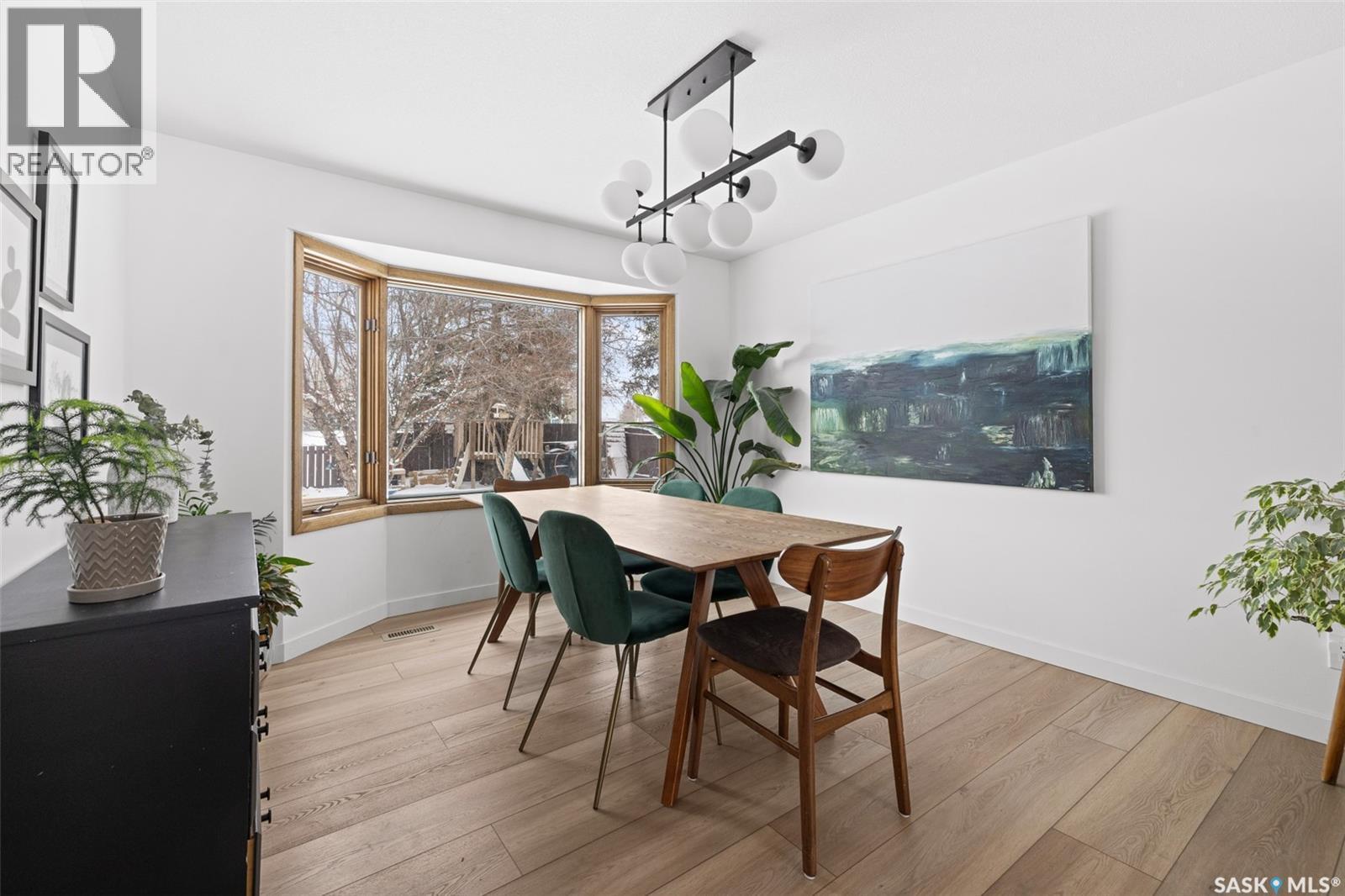 2002 Braun Bay E, Regina, SK - Indoor Photo Showing Dining Room