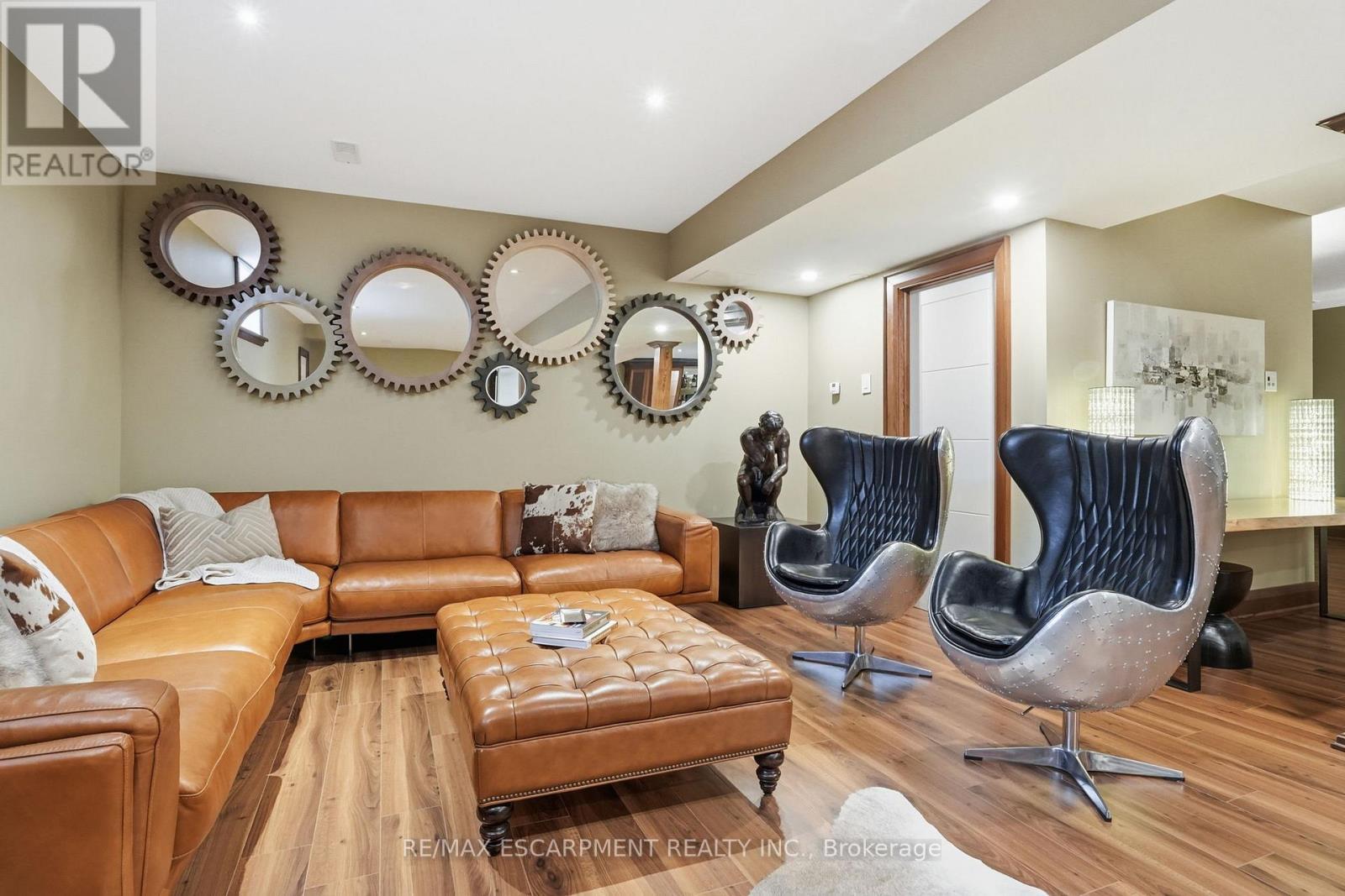 630 Kedleston Way, Mississauga, ON - Indoor Photo Showing Living Room