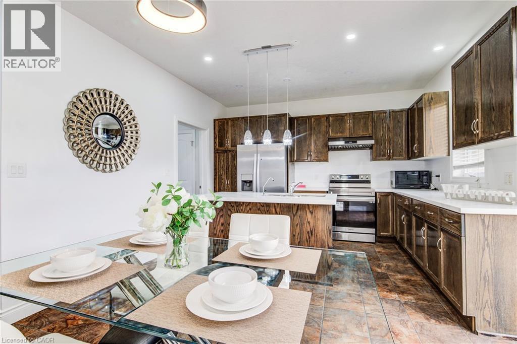 617 Thorndale Drive, Waterloo, ON - Indoor