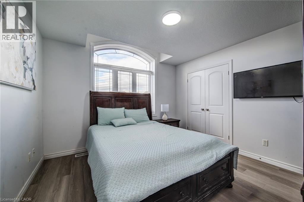 617 Thorndale Drive, Waterloo, ON - Indoor Photo Showing Bedroom