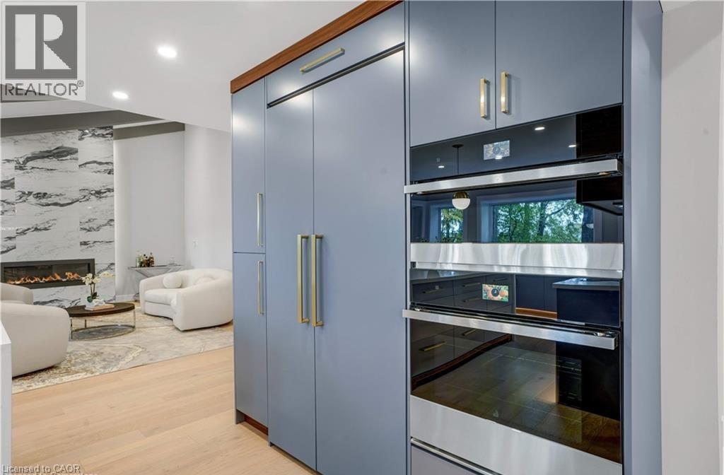 239 Corrie Crescent, Waterloo, ON - Indoor Photo Showing Kitchen