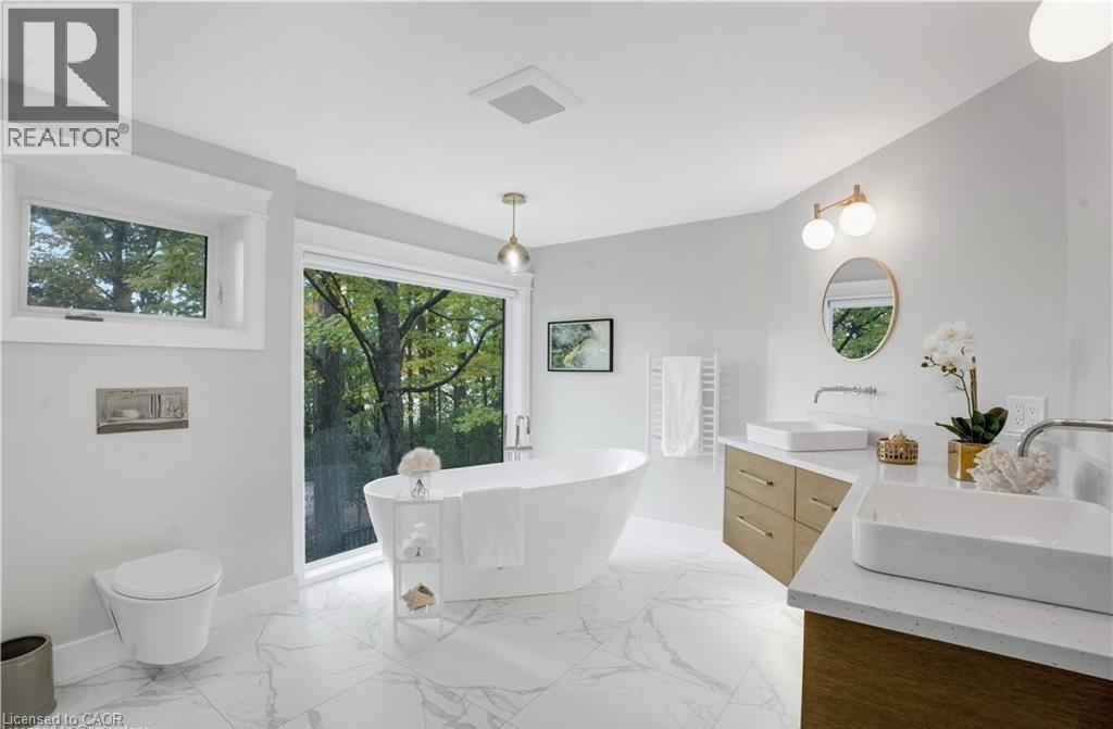 239 Corrie Crescent, Waterloo, ON - Indoor Photo Showing Bathroom