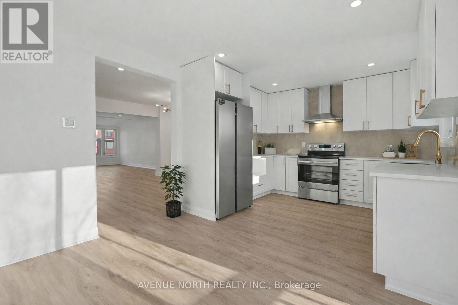 4 Marielle Court, Ottawa, ON - Indoor Photo Showing Kitchen