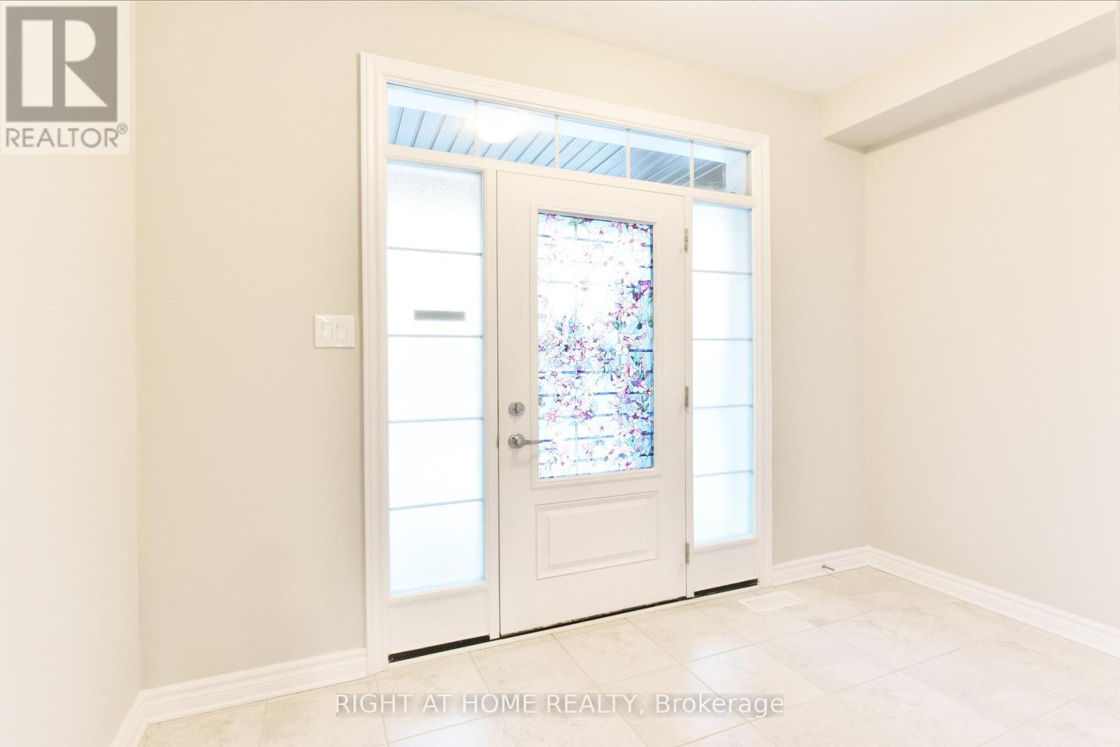 630 Eagle Crest Heights, Ottawa, ON - Indoor Photo Showing Other Room
