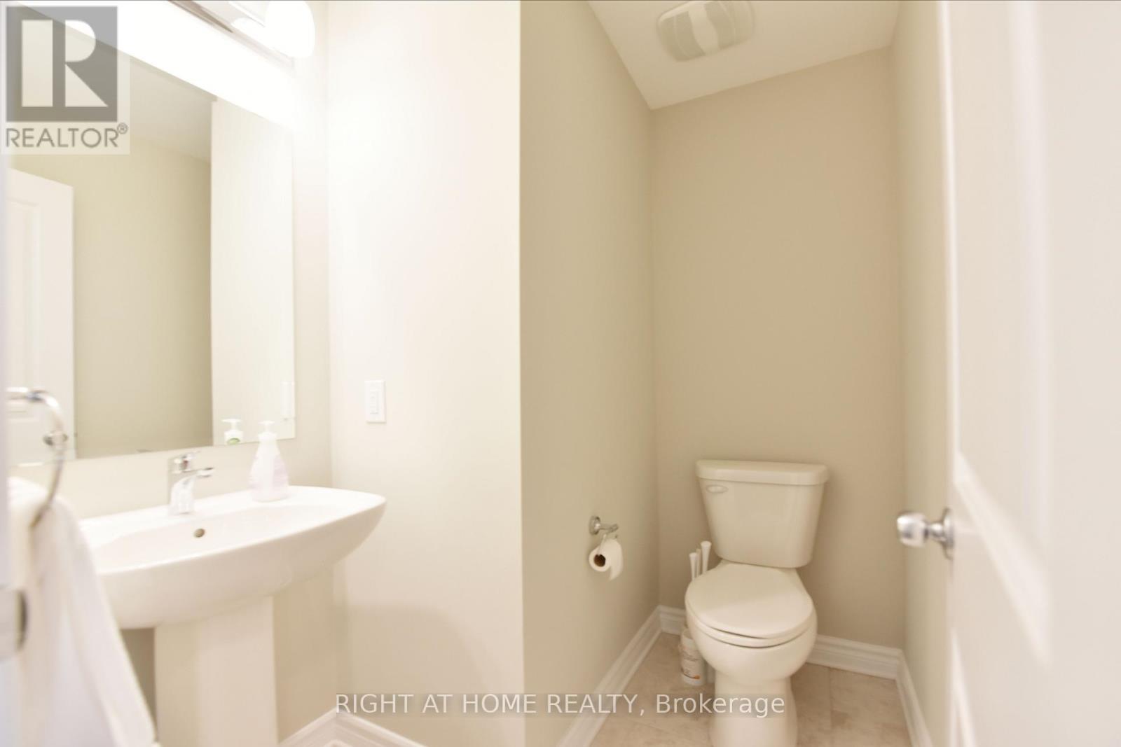 630 Eagle Crest Heights, Ottawa, ON - Indoor Photo Showing Bathroom