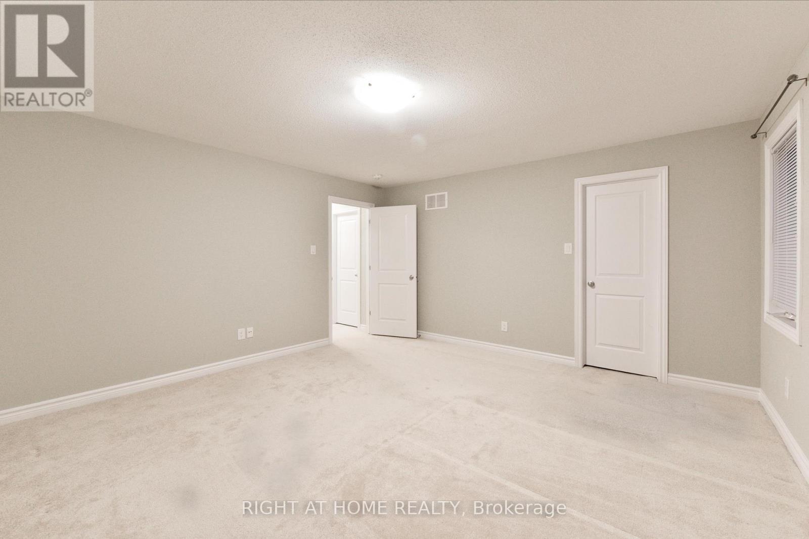 630 Eagle Crest Heights, Ottawa, ON - Indoor Photo Showing Other Room