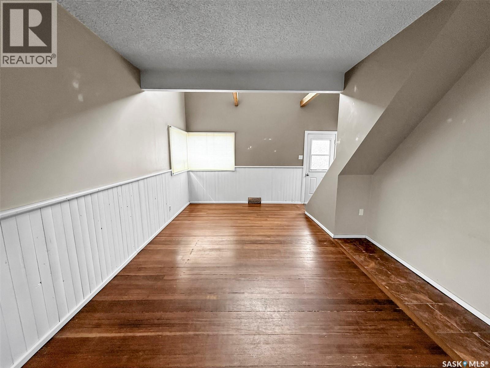 121 6Th Avenue Ne, Swift Current, SK - Indoor Photo Showing Other Room