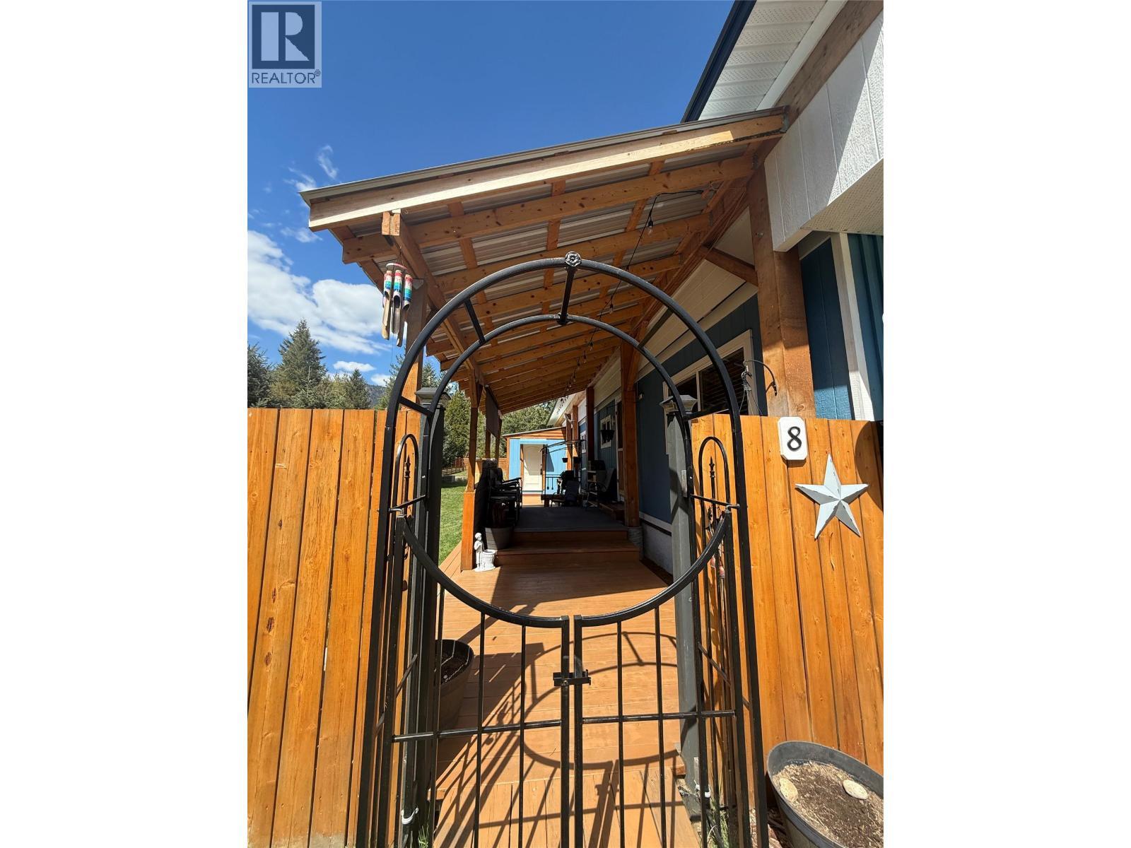 916 Airport Road Unit# 8, Salmo, BC