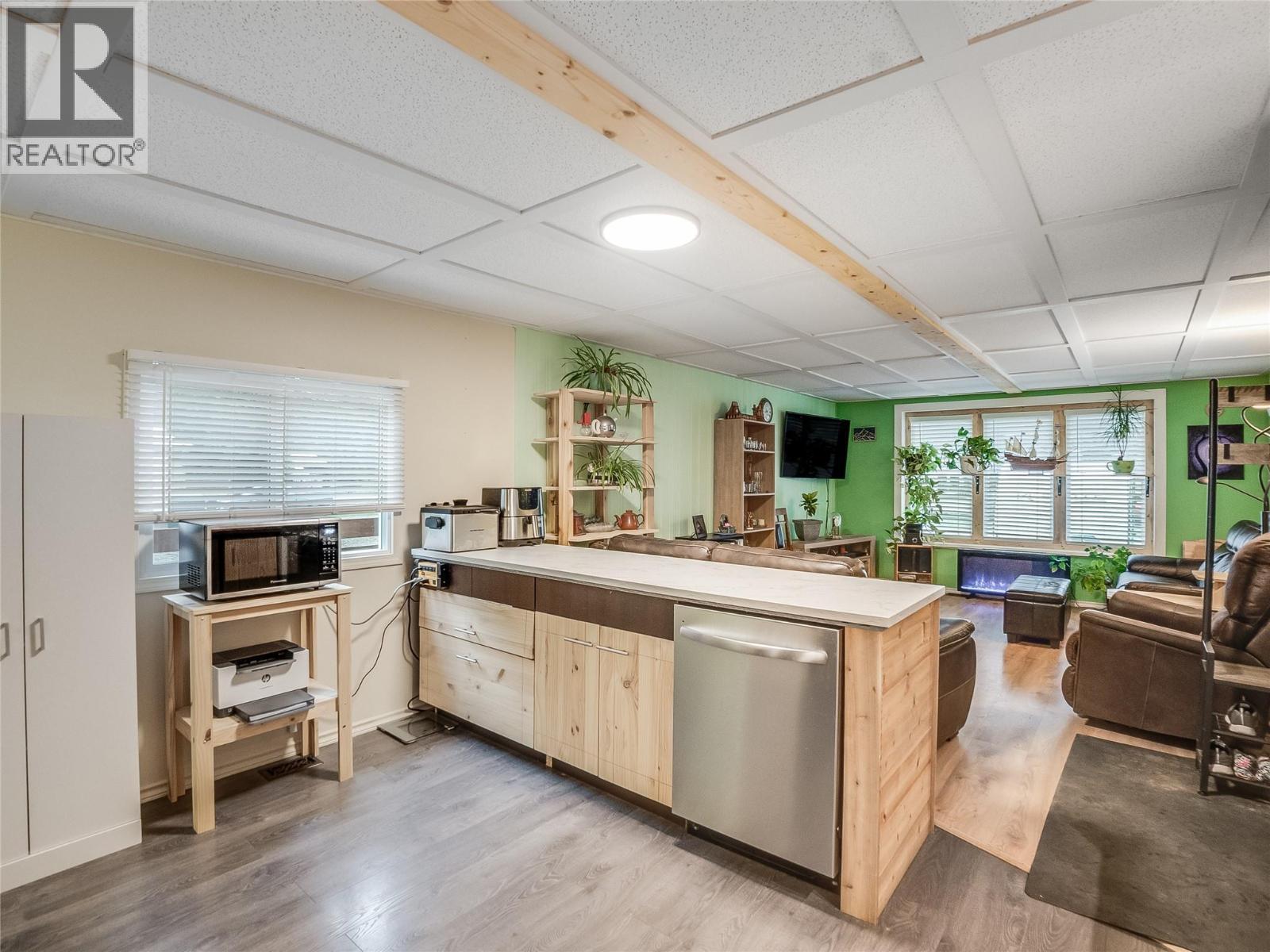 916 Airport Road Unit# 8, Salmo, BC