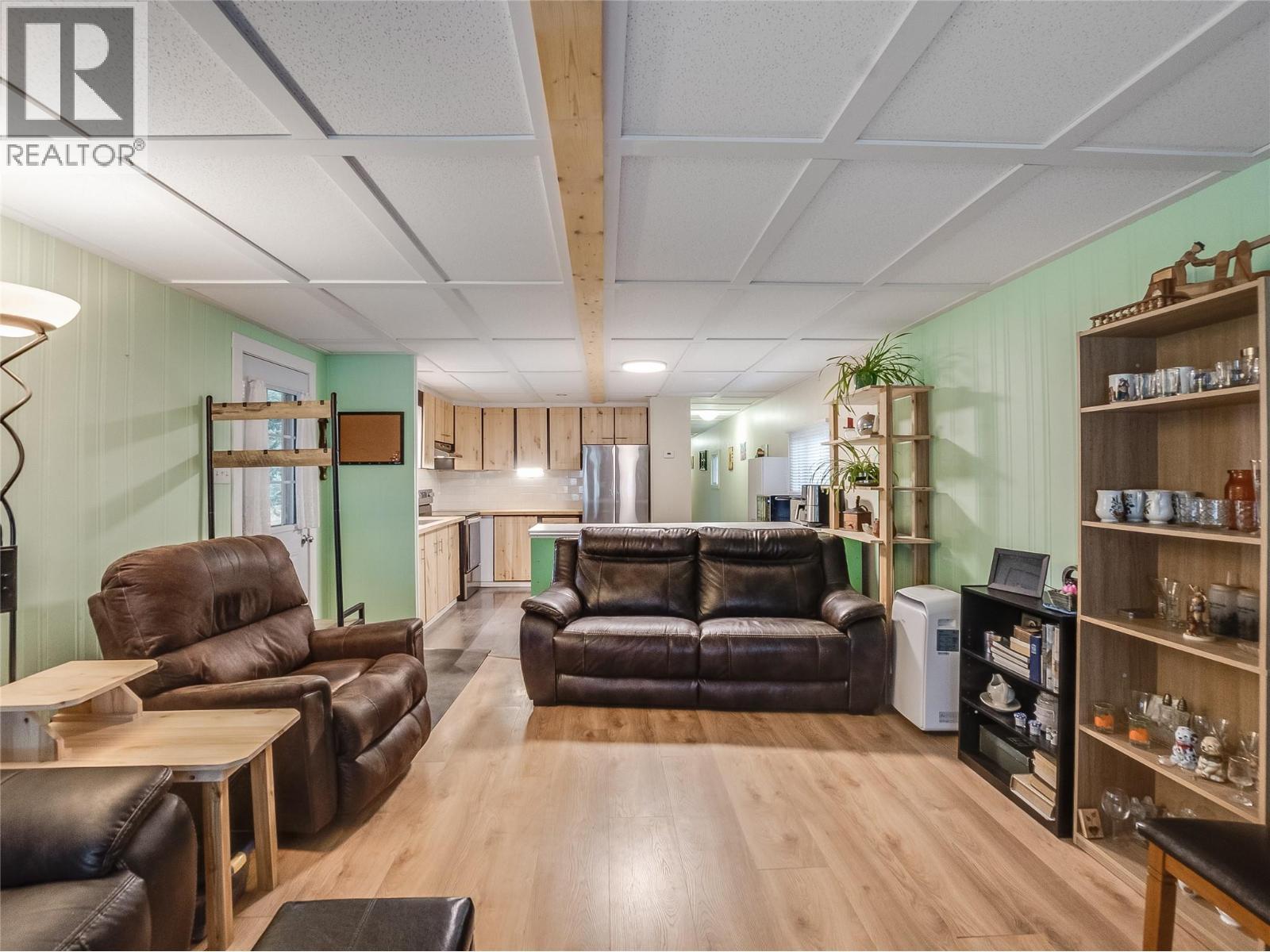 916 Airport Road Unit# 8, Salmo, BC