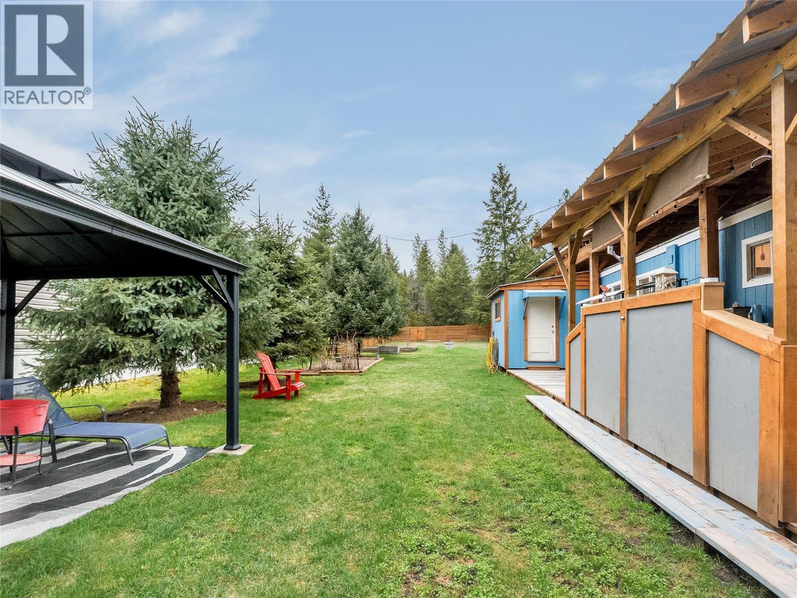 916 Airport Road Unit# 8, Salmo, BC