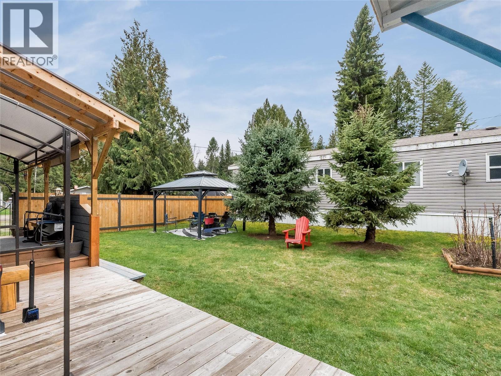 916 Airport Road Unit# 8, Salmo, BC