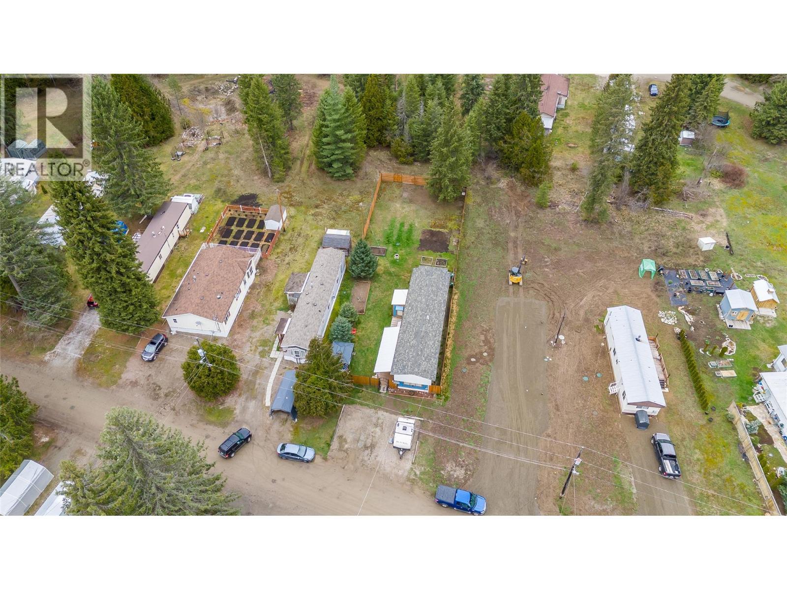 916 Airport Road Unit# 8, Salmo, BC