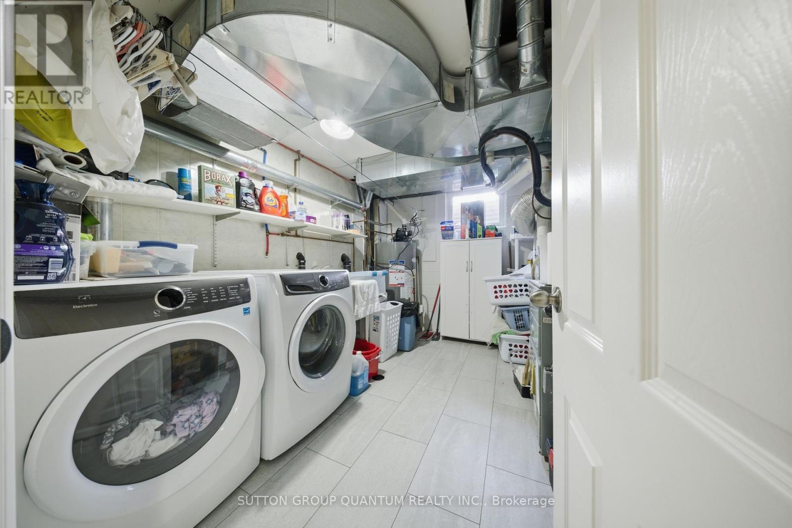 50 Barton Street, Hamilton, ON - Indoor Photo Showing Laundry Room
